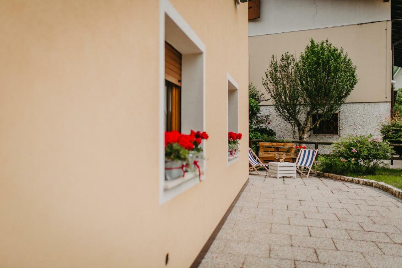 Rose Garden Villa Tezze Exterior foto